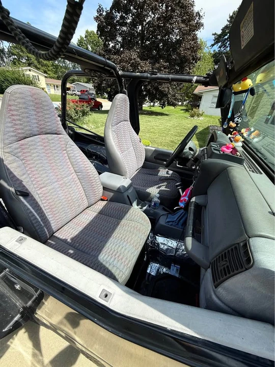 1998 Jeep TJ Wrangler - Image 5 of 12