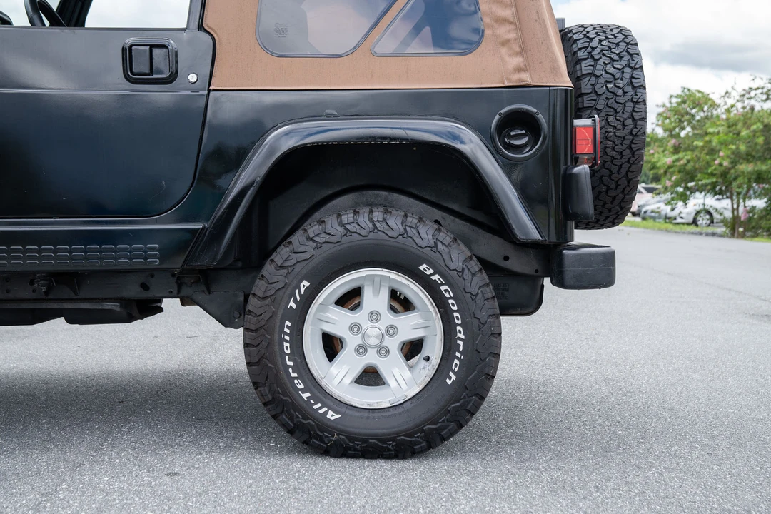 1998 Jeep TJ Wrangler - Image 25 of 31