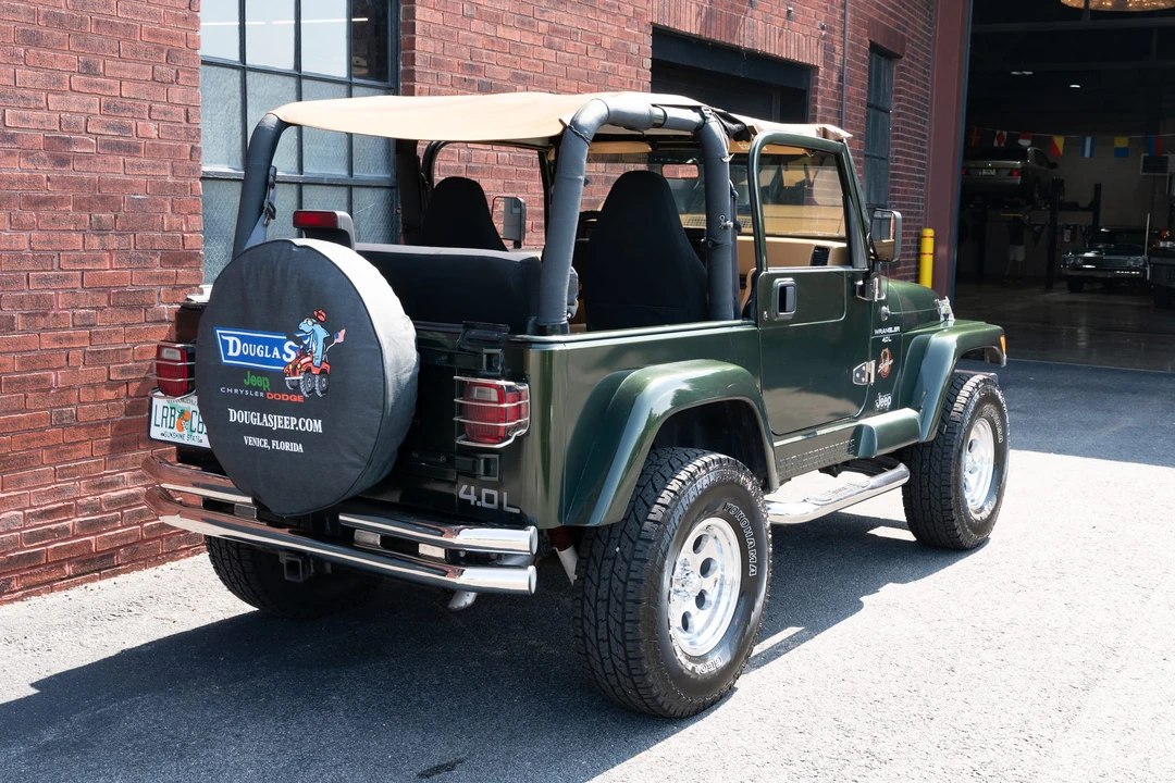 1998 Jeep TJ Wrangler - Image 10 of 31