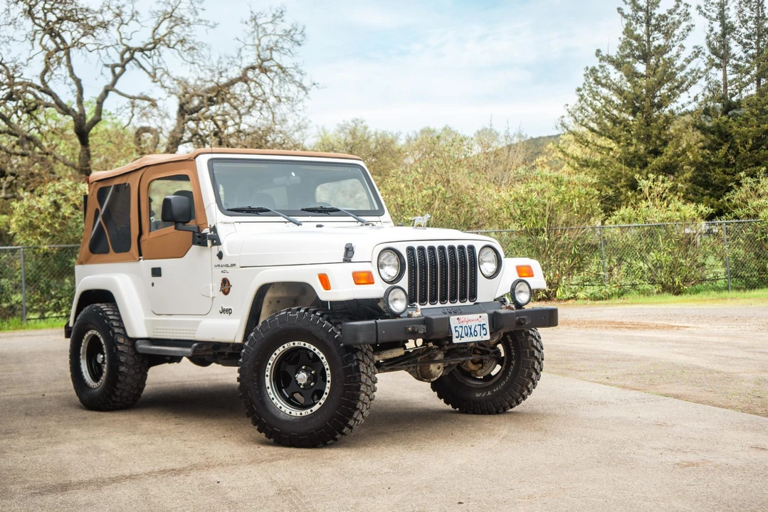 1998 Jeep TJ Wrangler - Image 2 of 31