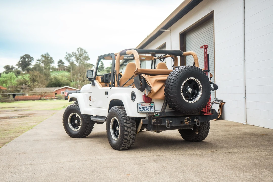 1998 Jeep TJ Wrangler - Image 11 of 31