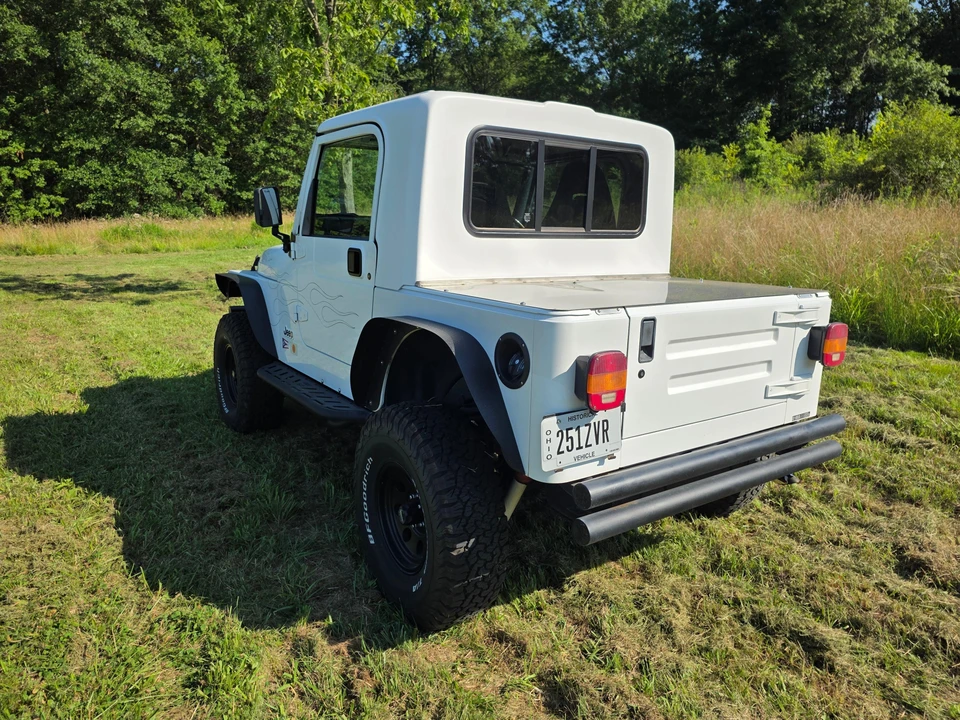 1998 Jeep TJ Wrangler - Image 10 of 31