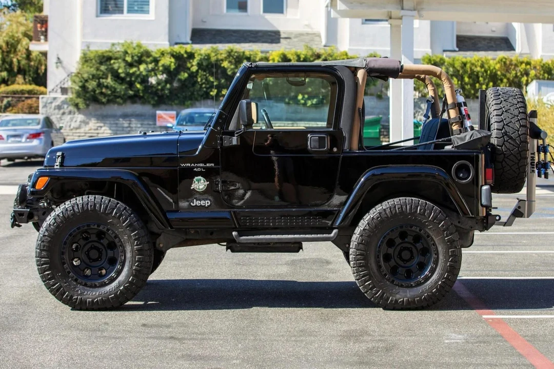 1998 Jeep TJ Wrangler - Image 3 of 31
