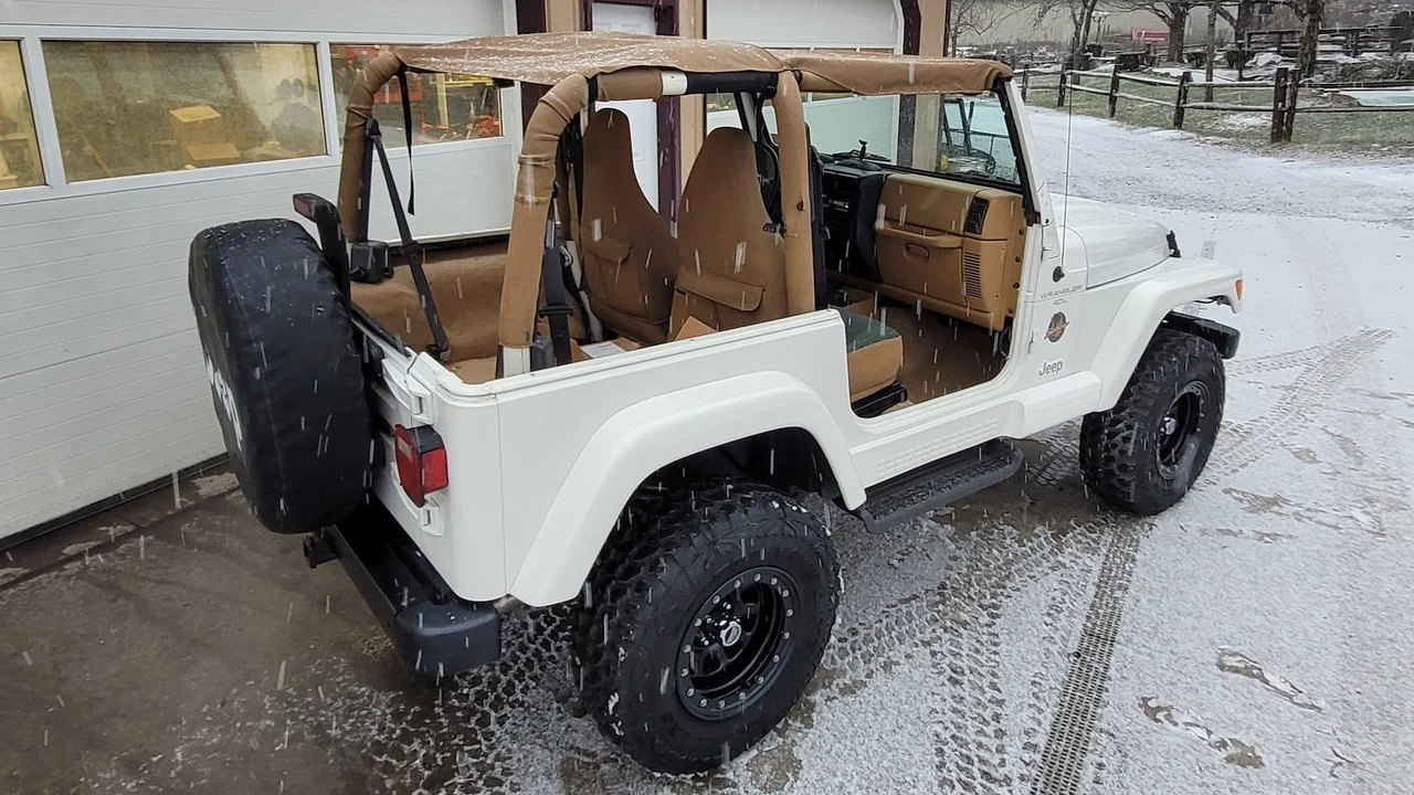 1998 Jeep TJ Wrangler - Image 9 of 10
