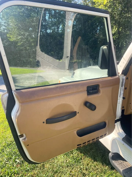 1998 Jeep TJ Wrangler - Image 9 of 18