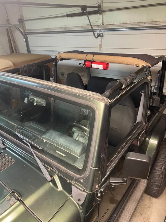 1998 Jeep TJ Wrangler - Image 3 of 4