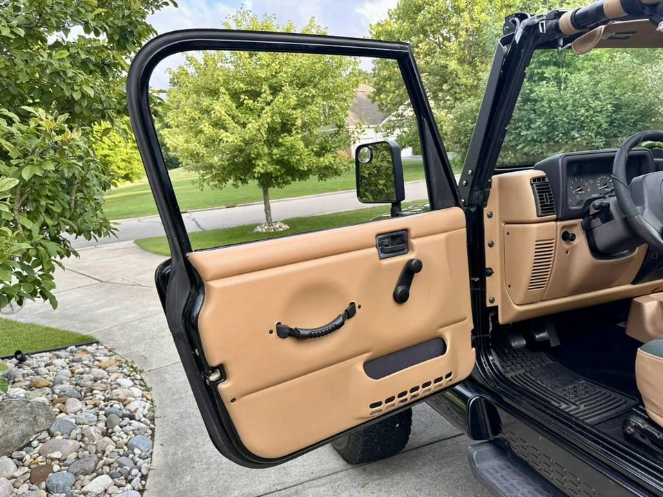 1998 Jeep TJ Wrangler - Image 5 of 15