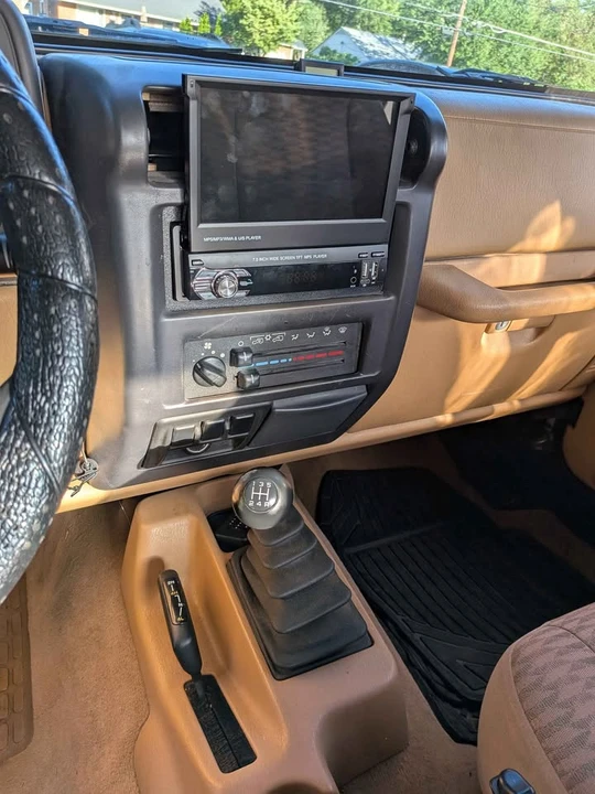 1998 Jeep TJ Wrangler - Image 3 of 13