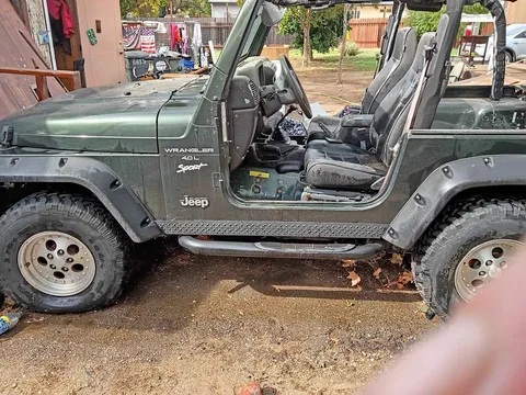 1998 Jeep Wrangler Sport SUV 4D