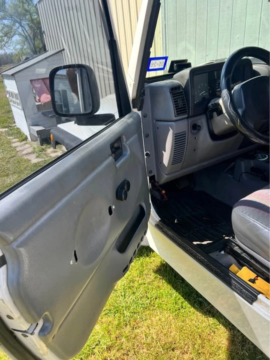 1998 Jeep TJ Wrangler - Image 5 of 5