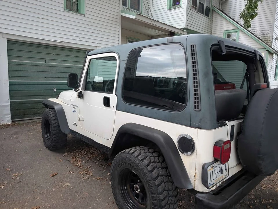 1998 Jeep TJ Wrangler - Image 2 of 4