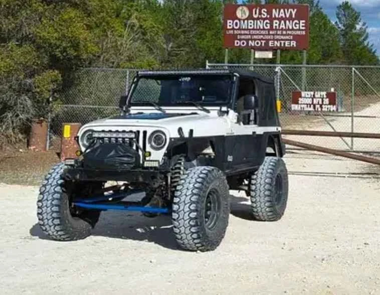 1998 Jeep TJ Wrangler - Image 2 of 2