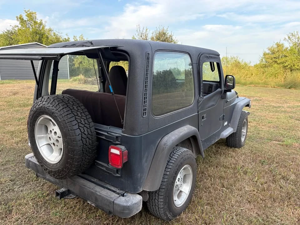 1998 Jeep TJ Wrangler - Image 4 of 10