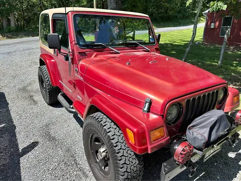 1998 Jeep Wrangler Sport Sport Utility 2D