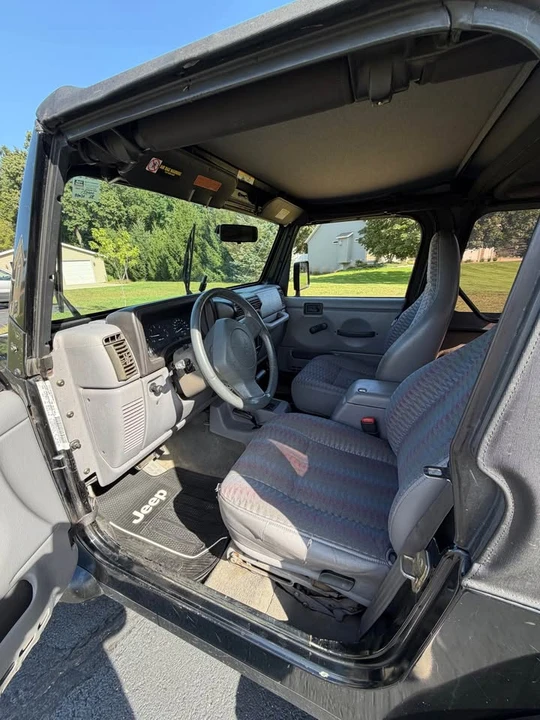 1998 Jeep TJ Wrangler - Image 11 of 17