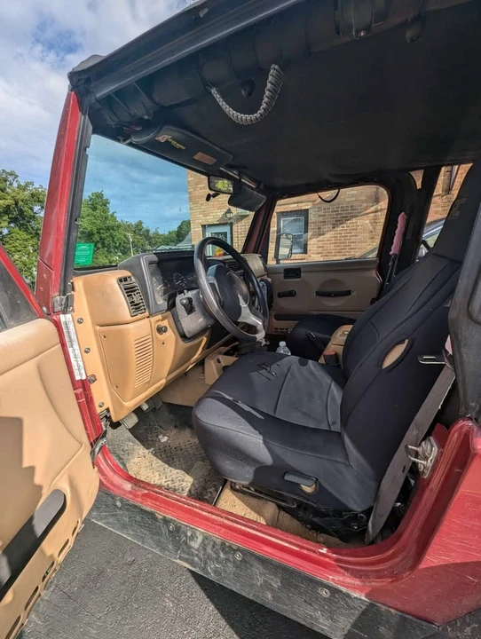1998 Jeep TJ Wrangler - Image 2 of 15