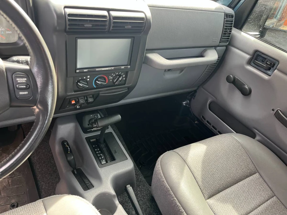 1998 Jeep TJ Wrangler - Image 9 of 17