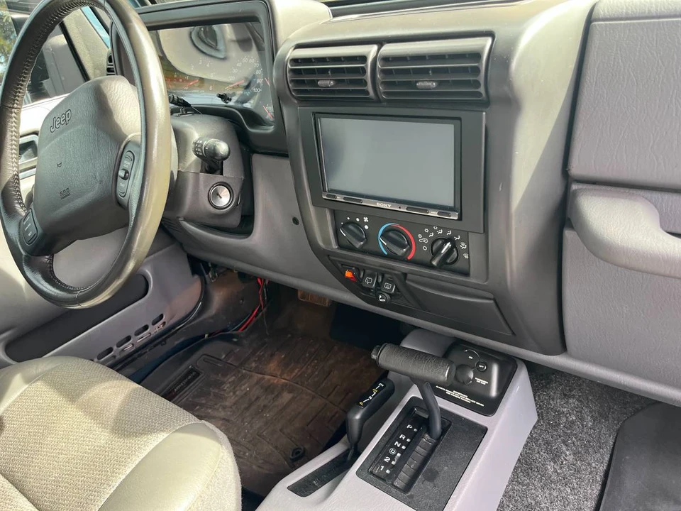 1998 Jeep TJ Wrangler - Image 16 of 17