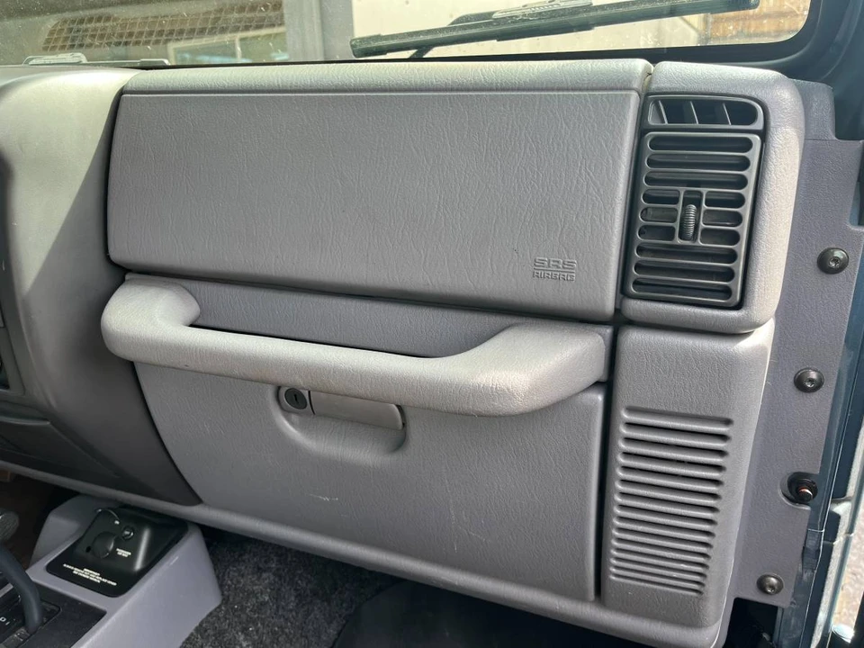1998 Jeep TJ Wrangler - Image 15 of 17
