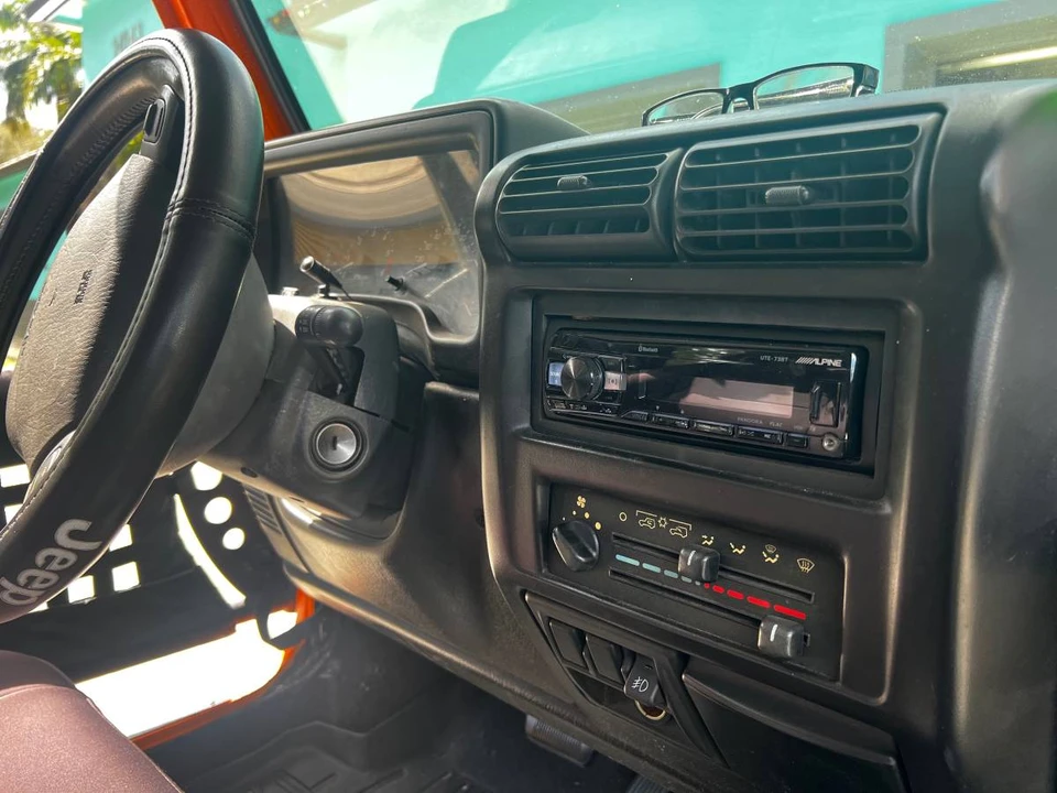 1998 Jeep TJ Wrangler - Image 11 of 14