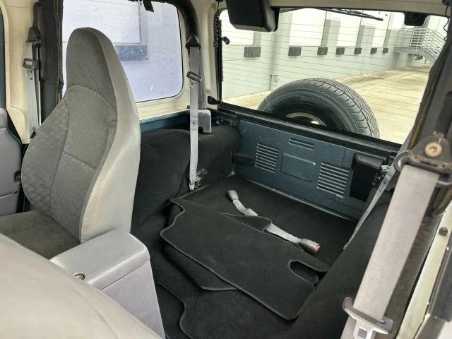 1998 Jeep TJ Wrangler - Image 11 of 21
