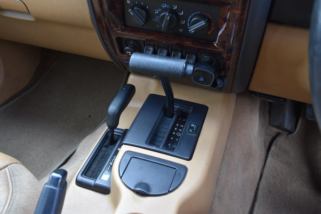 1998 Jeep XJ Cherokee - Image 26 of 30