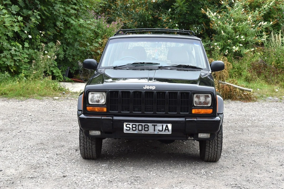 1998 Jeep XJ Cherokee - Image 14 of 30