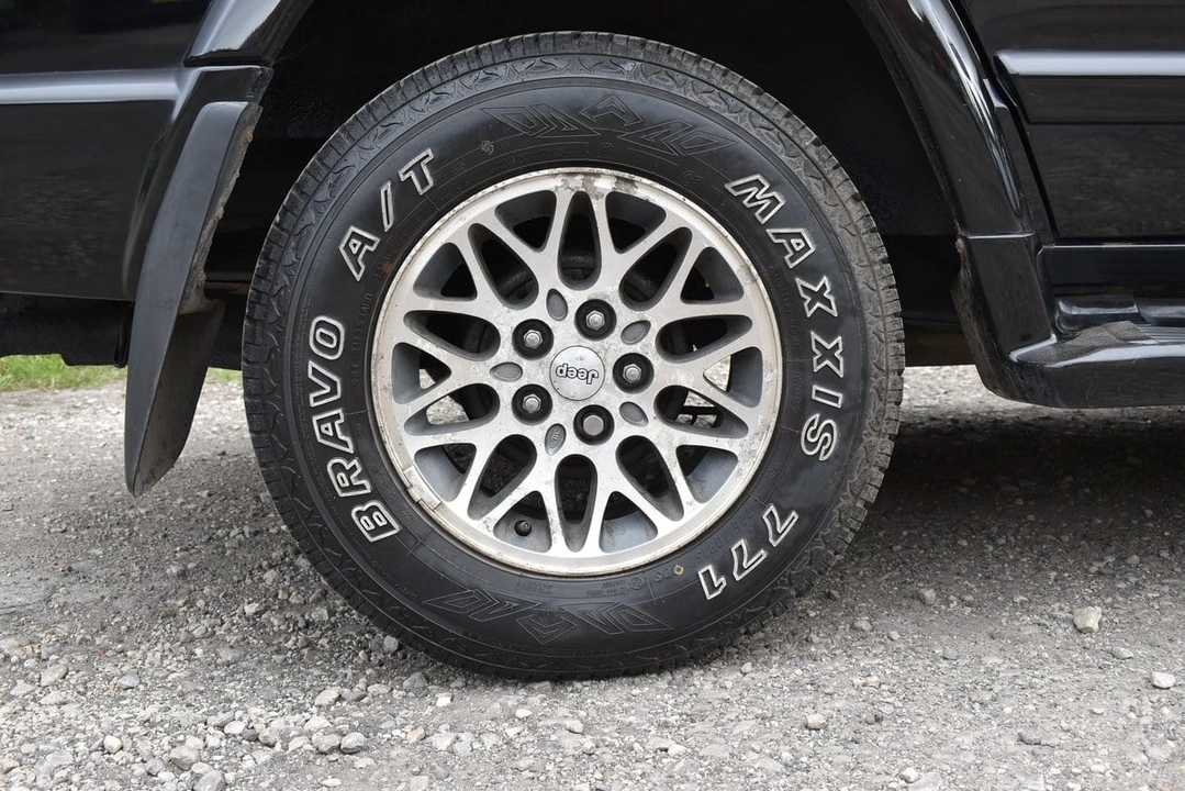 1998 Jeep XJ Cherokee - Image 18 of 30