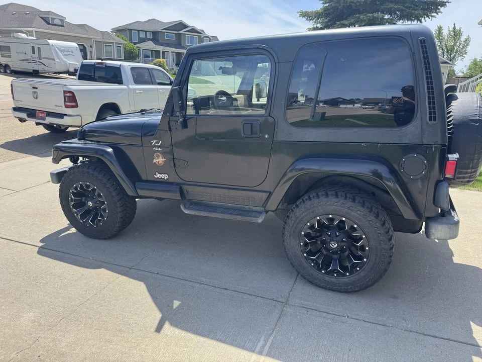 1998 Jeep TJ Wrangler - Image 2 of 8