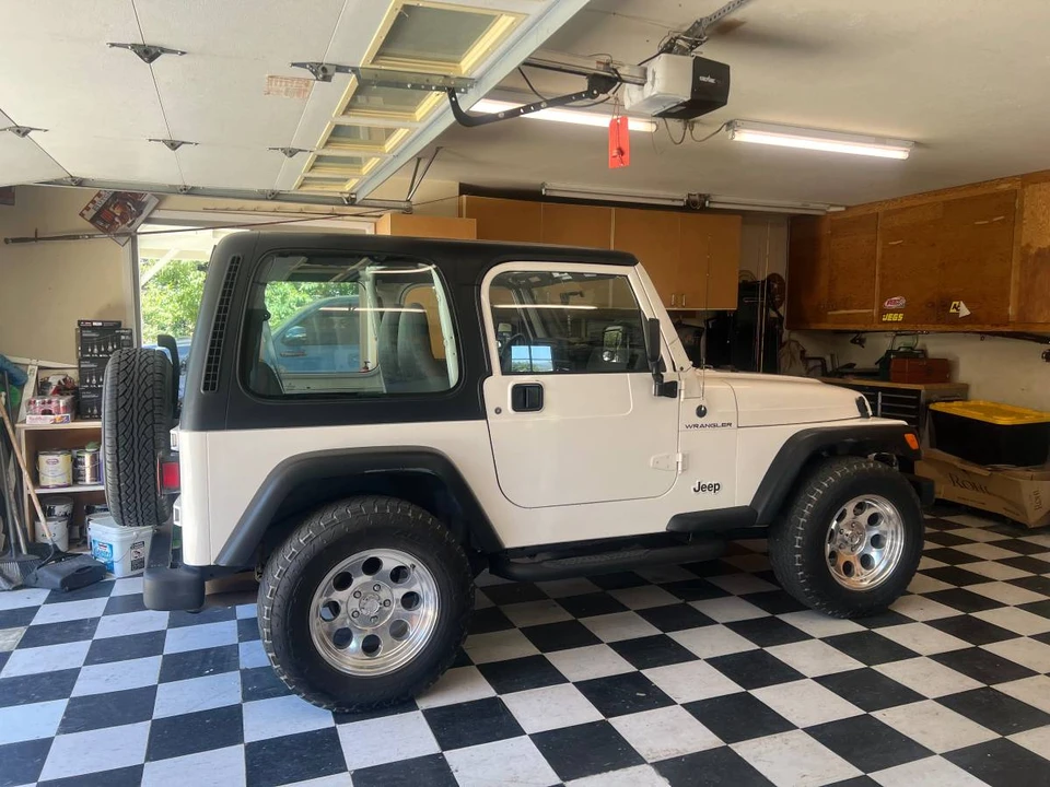 1998 Jeep TJ Wrangler - Image 2 of 11