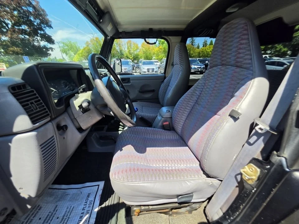 1998 Jeep TJ Wrangler - Image 10 of 14