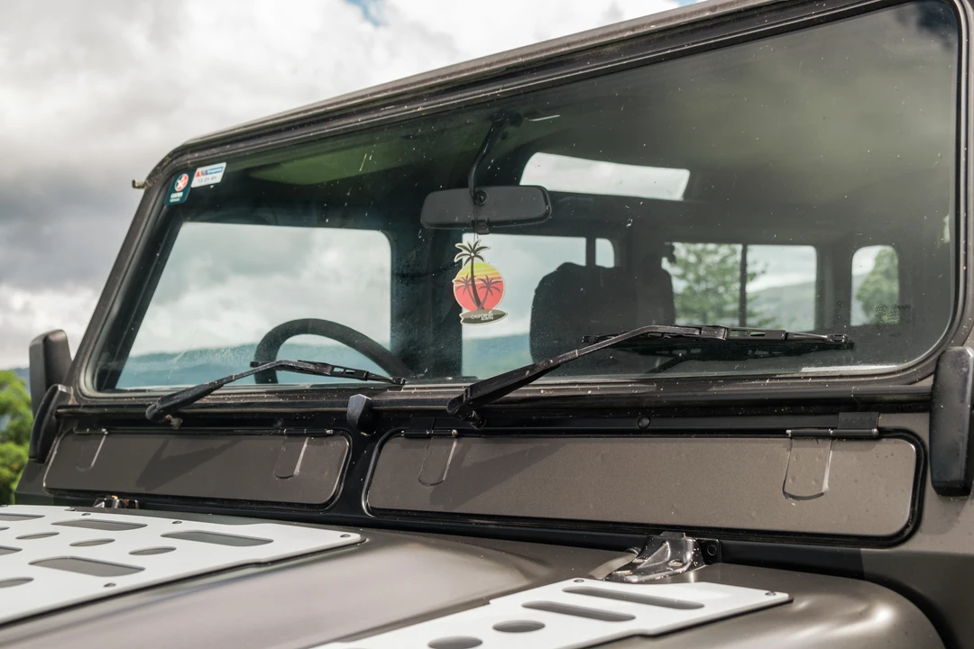 1998 Land Rover Defender 110 - Image 20 of 31