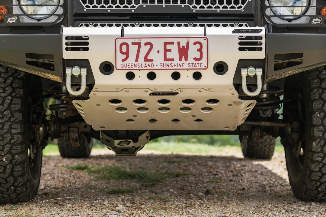 1998 Land Rover Defender 110 - Image 17 of 31