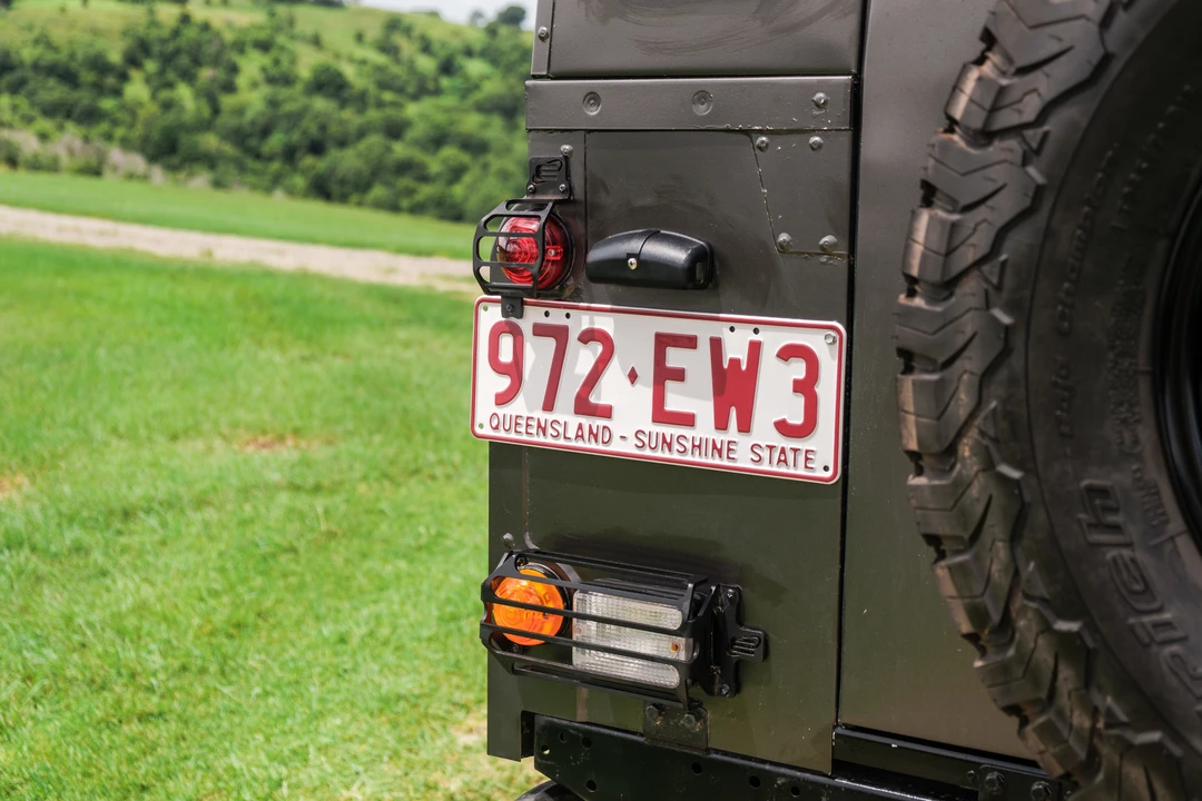 1998 Land Rover Defender 110 - Image 22 of 31