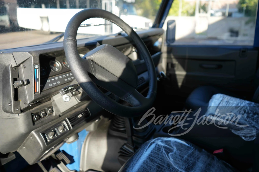 1998 Land Rover Defender 110 - Image 3 of 12