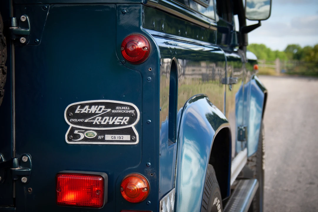 1998 Land Rover Defender 90 - Image 5 of 11