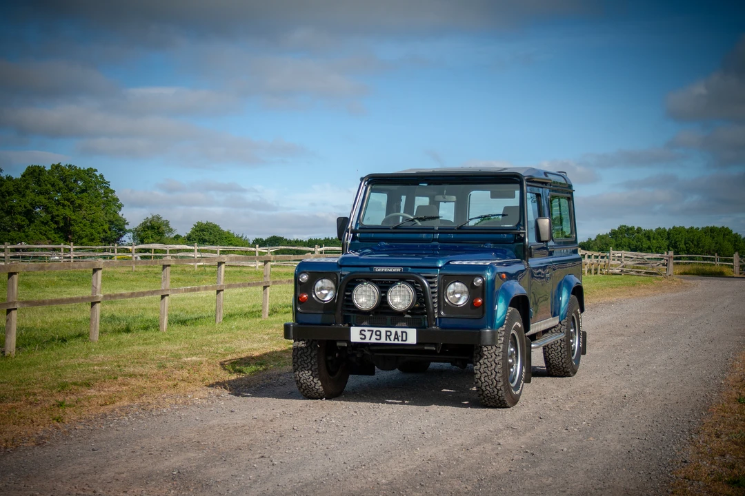 1998 Land Rover Defender 90 - Image 2 of 11