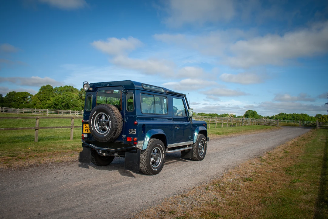 1998 Land Rover Defender 90 - Image 4 of 11