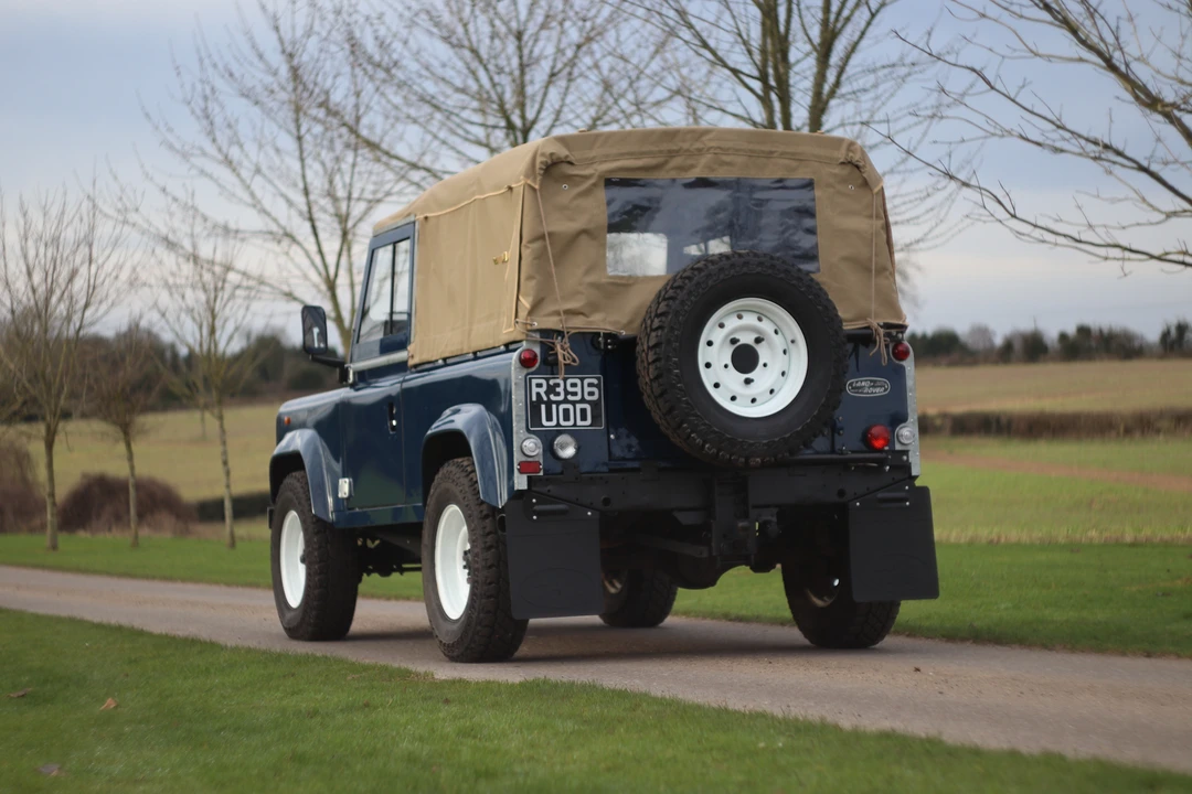 1998 Land Rover Defender 90 - Image 11 of 31