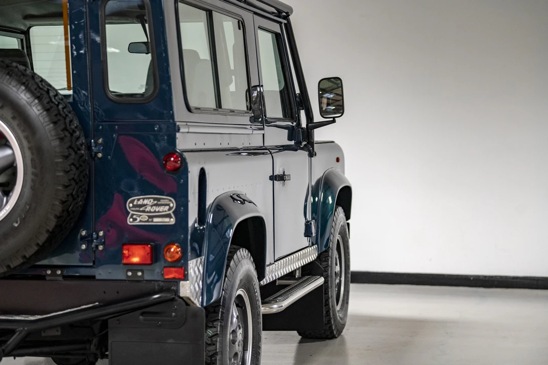 1998 Land Rover Defender 90 - Image 19 of 31