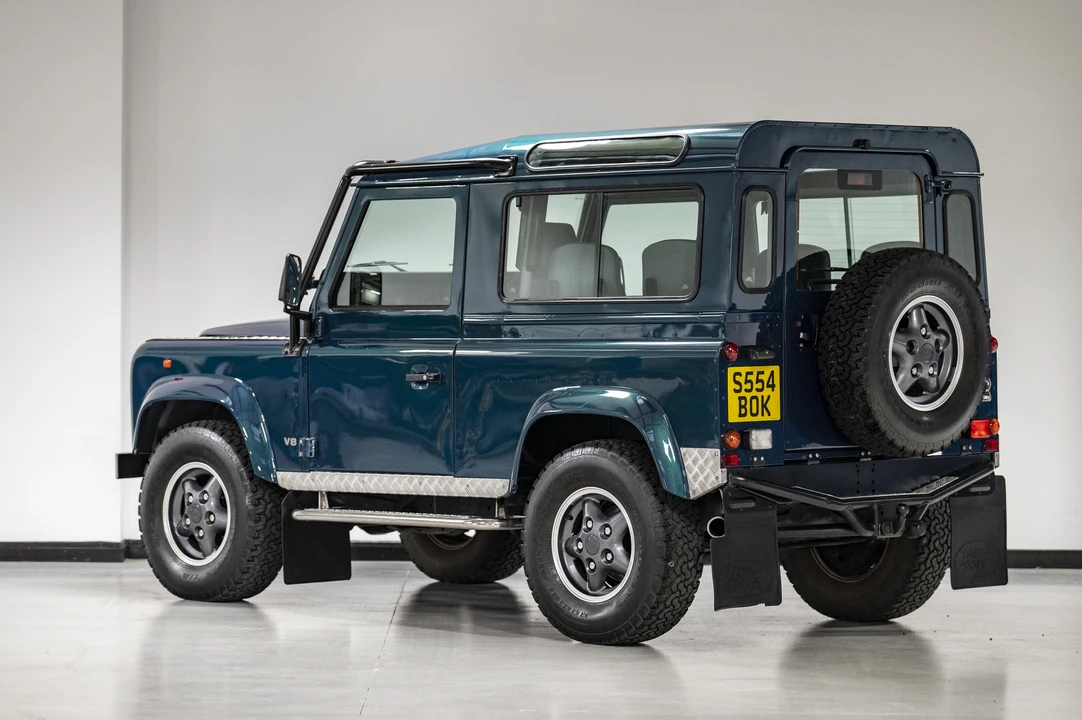 1998 Land Rover Defender 90 - Image 8 of 31