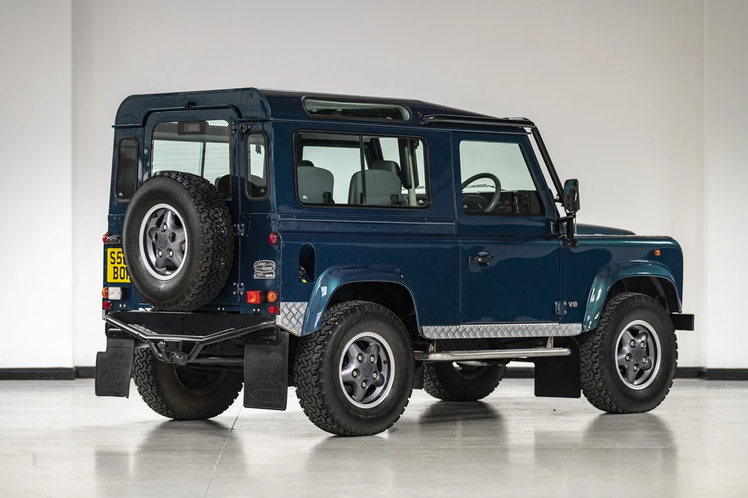 1998 Land Rover Defender 90 - Image 6 of 31