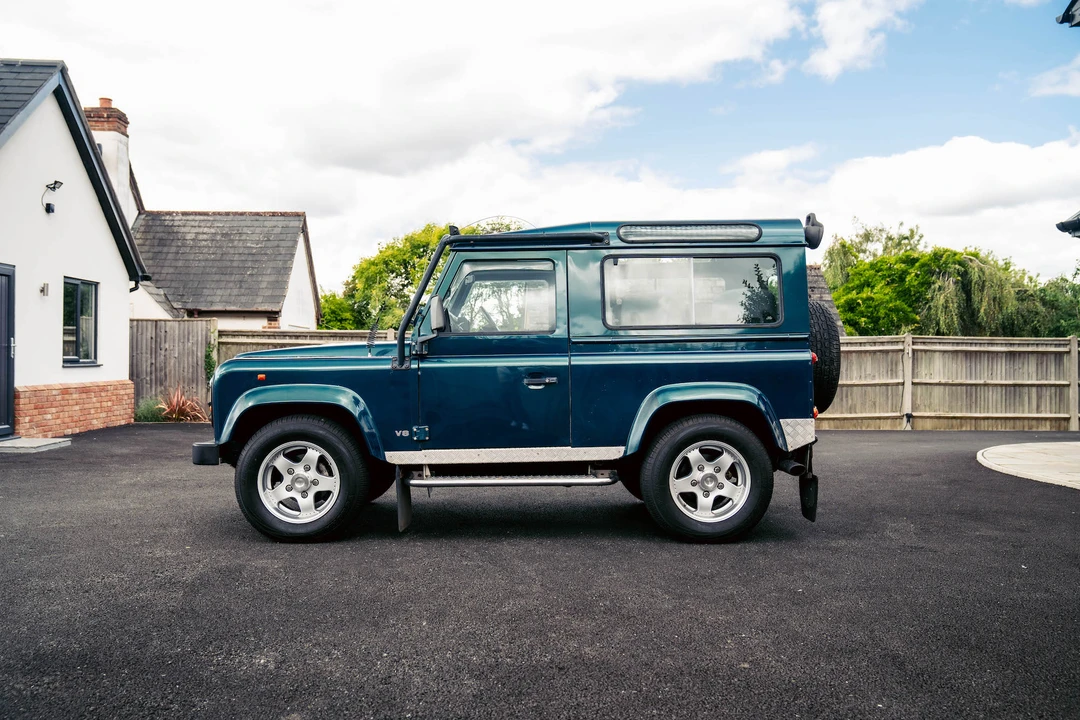 1998 Land Rover Defender 90 - Image 5 of 31