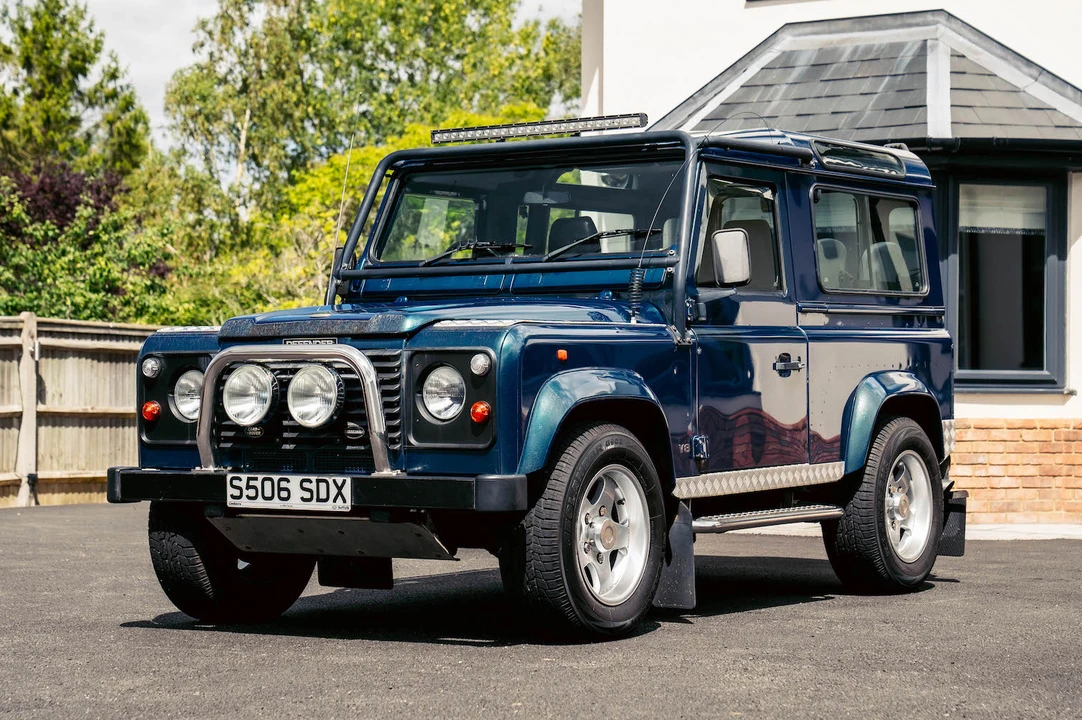 1998 Land Rover Defender 90 - Image 2 of 31