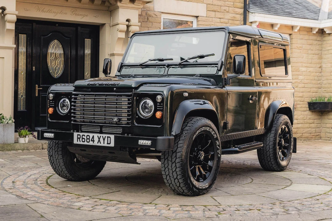 1998 Land Rover Defender 90 - Image 2 of 31