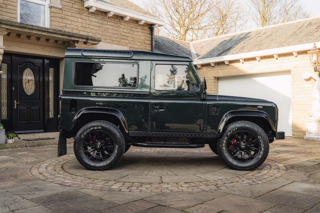 1998 Land Rover Defender 90 - Image 9 of 31