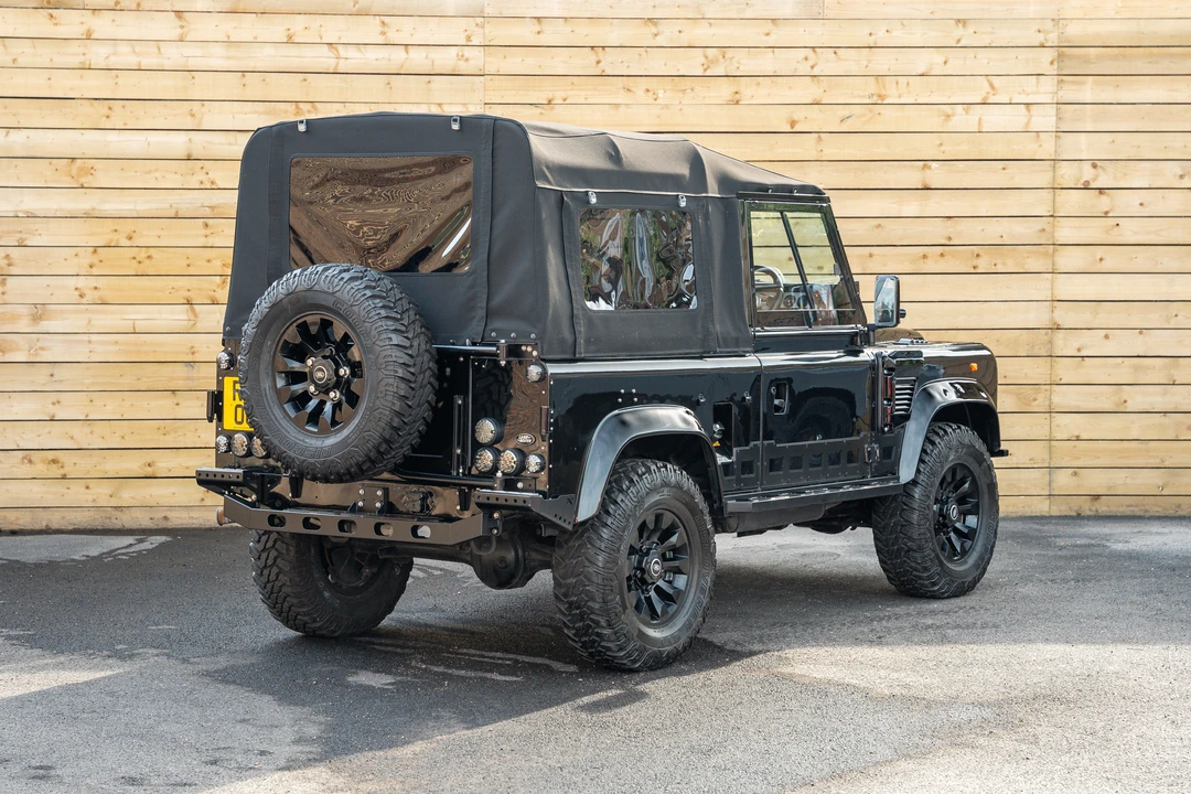 1998 Land Rover Defender 90 - Image 8 of 31