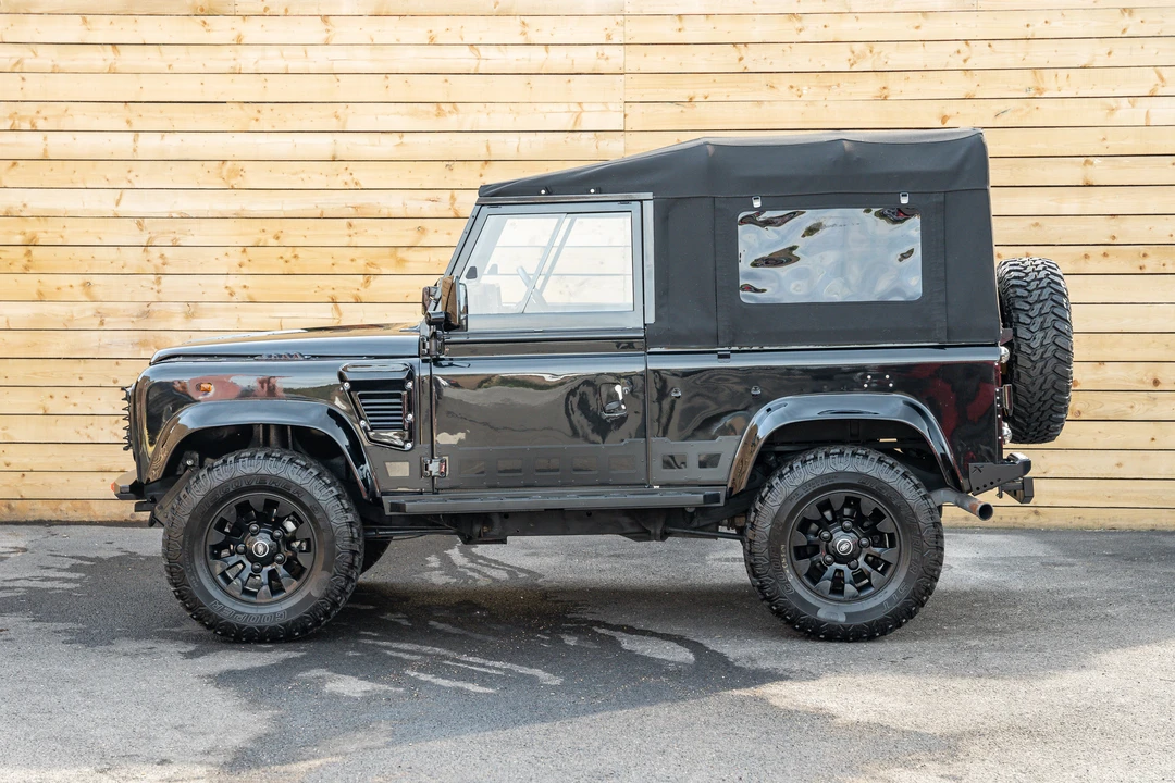 1998 Land Rover Defender 90 - Image 5 of 31