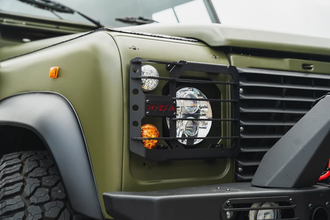 1998 Land Rover Defender 110 - Image 24 of 31