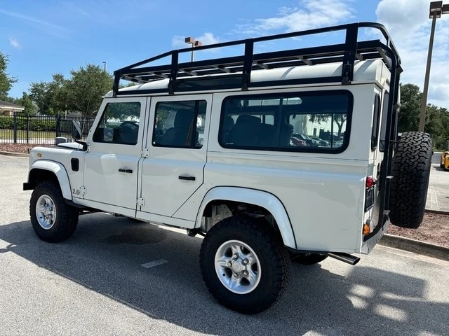 1998 Land Rover Defender 110 - Image 6 of 12